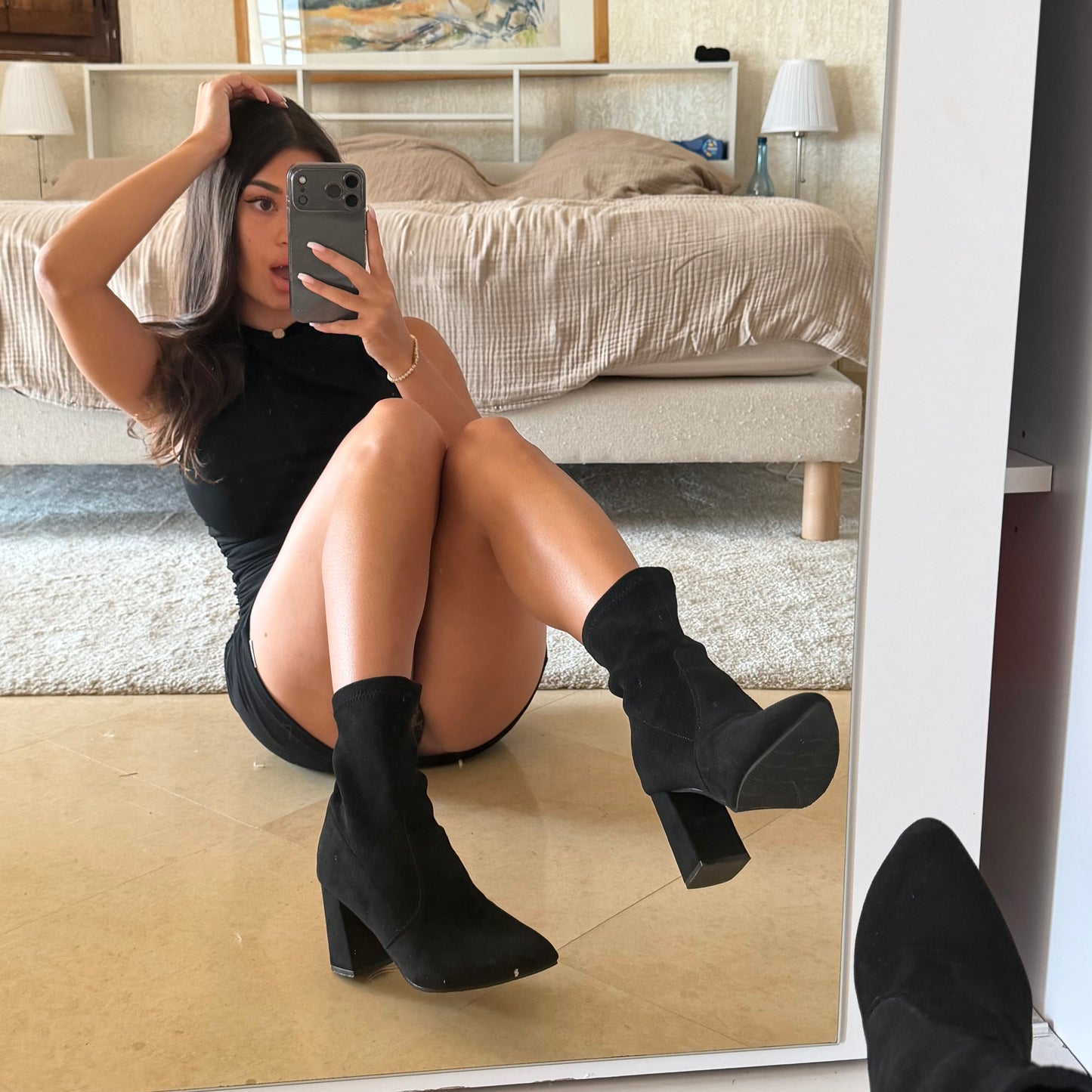 Vidéo solo je joue avec mes pieds nus